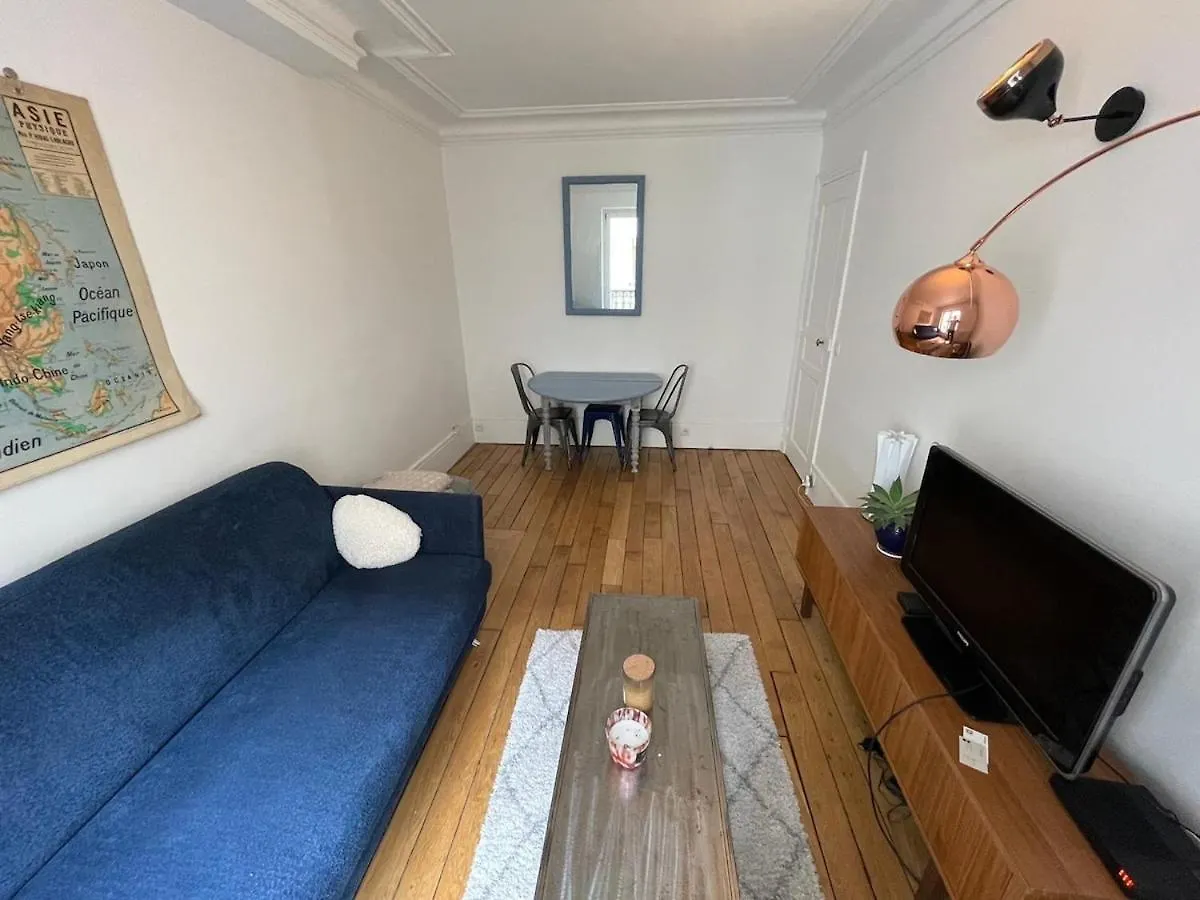 Apartment Charming And Bright Flat In A Very Convenient Area Paris France